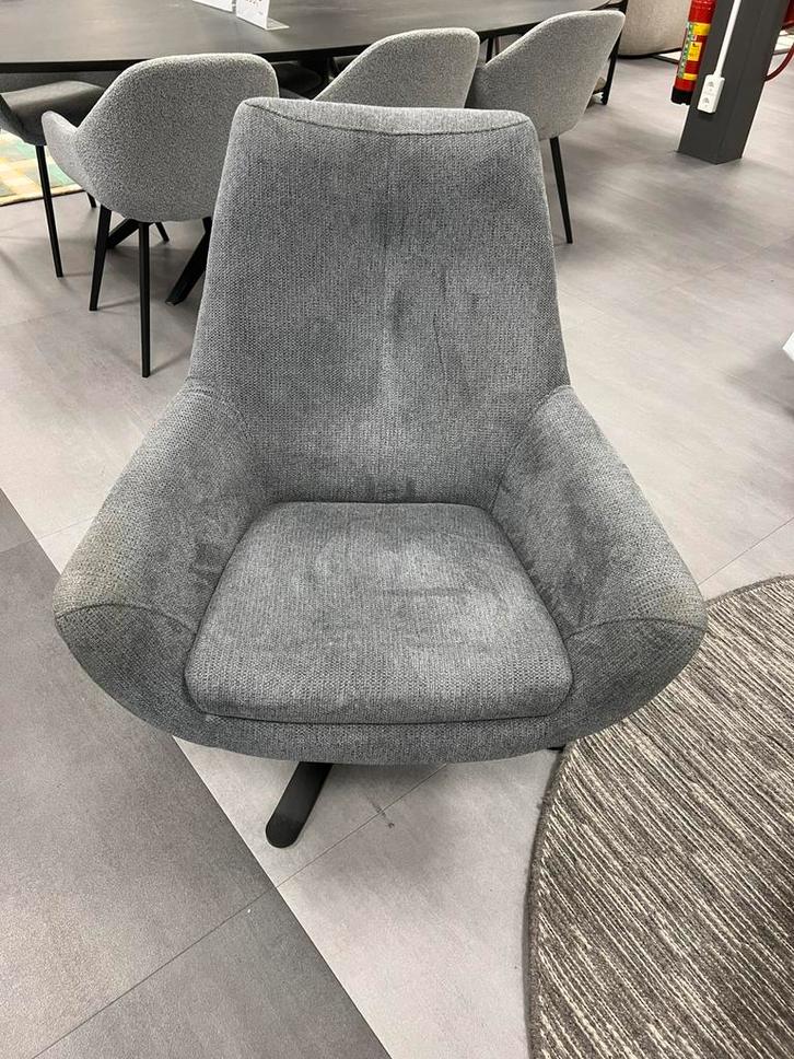 Montel draaifauteuil Charles, Huis en Inrichting, Fauteuils, Zo goed als nieuw, 50 tot 75 cm, 75 tot 100 cm, Ophalen