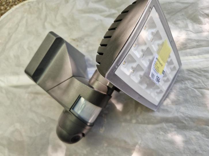 Lutec buiten wandlamp met camera en bewegingsmelder., Huis en Inrichting, Lampen | Wandlampen, Nieuw, Ophalen of Verzenden