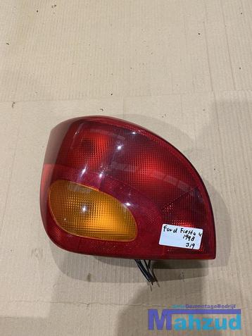FORD FIESTA 4 links achterlicht 1995-2003 beschikbaar voor biedingen