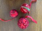 3 Luxe Kerstballen Kleur: Rood als Nieuw, Diversen, Kerst, Ophalen of Verzenden, Zo goed als nieuw