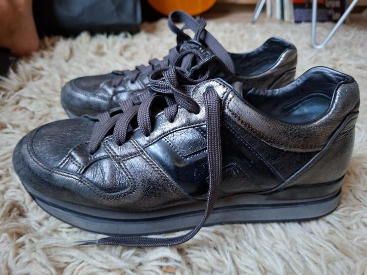 Luxe Zwarte Hogan sneakers. Mt 39. In prima staat., Kleding | Heren, Schoenen, Zo goed als nieuw, Sneakers of Gympen, Zwart, Ophalen of Verzenden