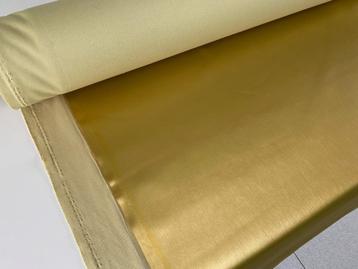 Maharam Sudden; goud glanzend; 5,6 mtr bijzondere meubelstof beschikbaar voor biedingen