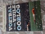 Voetbal in een vuile oorlog, Boeken, Ophalen, Zo goed als nieuw, Balsport