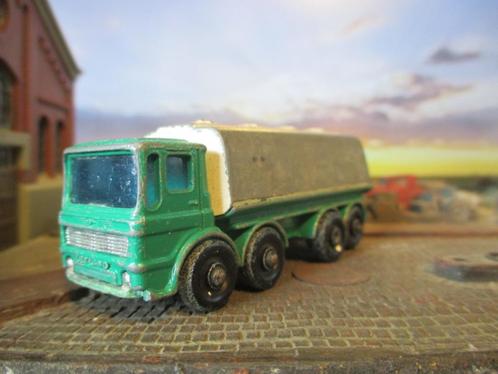 1/92 Leyland Petrol Tanker - Matchbox No.32 1968-1969, Hobby en Vrije tijd, Modelauto's | Overige schalen, Gebruikt, Bus of Vrachtwagen