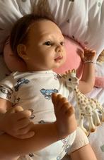 Lieve Reborn baby, Verzamelen, Poppen, Gebruikt, Kleertjes, Verzenden