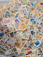 Kilowaar japan 500 gram, Postzegels en Munten, Postzegels | Volle albums en Verzamelingen, Verzenden, Buitenland