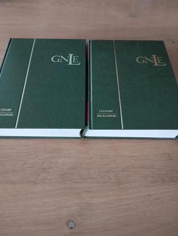 De Grote Larousse Gastronomie - 2 Delen . beschikbaar voor biedingen