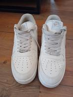NikE shoenen 41, Kleding | Heren, Schoenen, Ophalen of Verzenden, Zo goed als nieuw, Overige kleuren