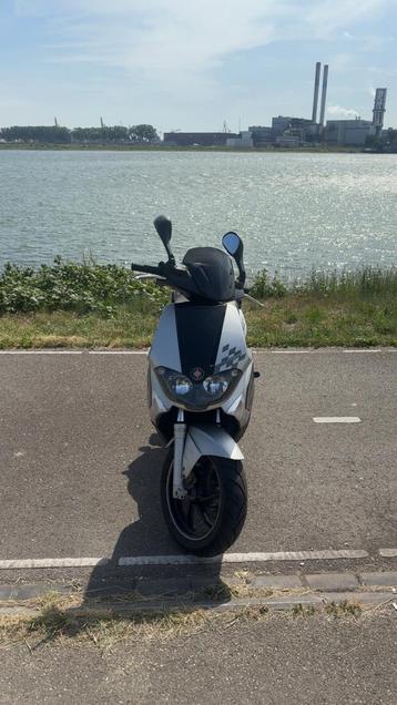 Gillera runner rst 50 beschikbaar voor biedingen