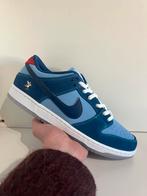 Nike SB Dunk low Why So Sad? Maat 44,5, Kleding | Heren, Blauw, ., Nieuw, Ophalen of Verzenden