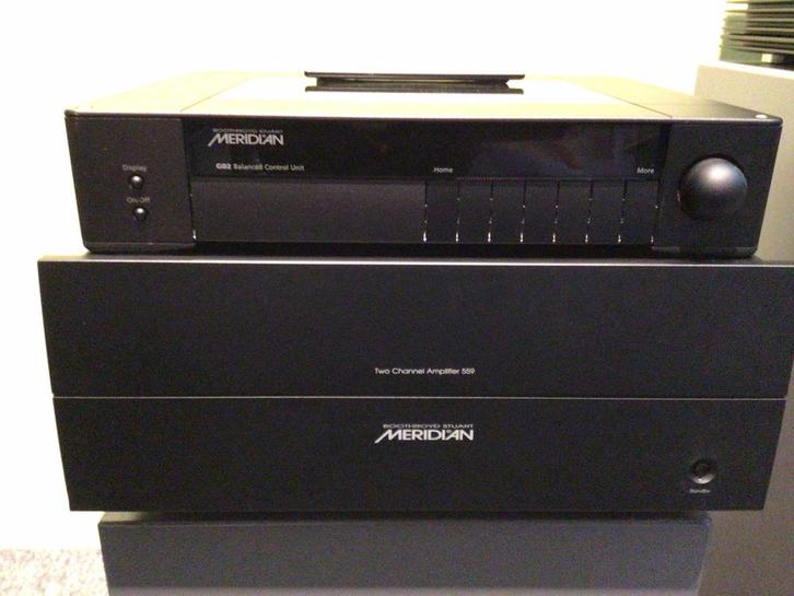 Meridian G02 en 599 voor / eindversterker combinatie., Audio, Tv en Foto, Versterkers en Receivers, Gebruikt, Stereo, 120 watt of meer