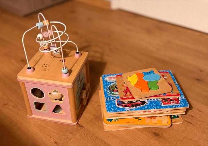 Houten Speelgoed Set: Activity Cube & Puzzels, Kinderen en Baby's, Speelgoed | Educatief en Creatief, Zo goed als nieuw, Knutselen
