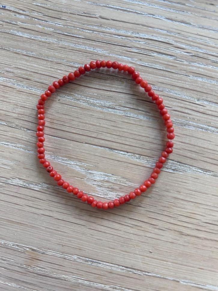 Fijne bloedkoraal armband, Sieraden, Tassen en Uiterlijk, Armbanden, Nieuw, Overige materialen, Overige kleuren, Met edelsteen