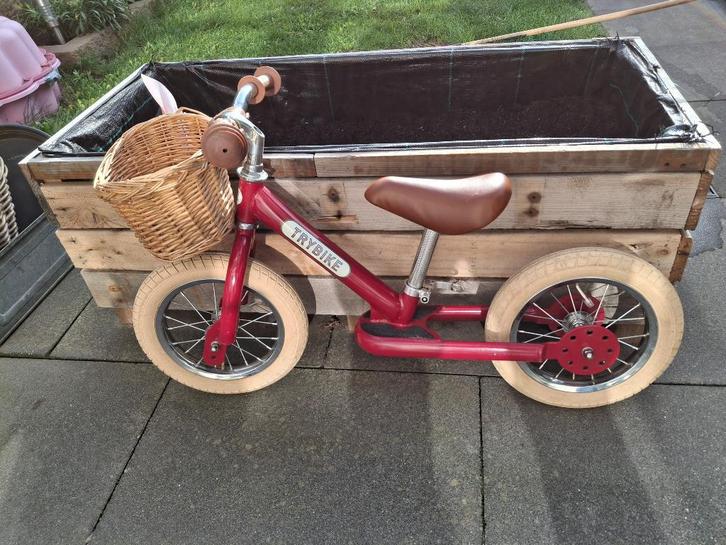 Rode trybike loopfiets, Kinderen en Baby's, Speelgoed | Buiten | Voertuigen en Loopfietsen, Gebruikt, Loopfiets, Ophalen