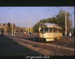 h1068: dia van HTM PCC tram 1228, Conradkade, ca. 1980, Ophalen of Verzenden, Gebruikt, Tram