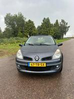 Renault Clio 1.6 16V 82KW 5-DRS E4 2006 Grijs, Auto's, Renault, Voorwielaandrijving, Euro 5, 4 cilinders, Origineel Nederlands