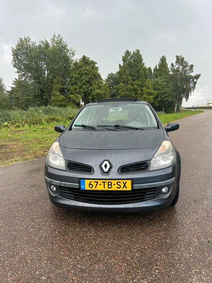 Renault Clio 1.6 16V 82KW 5-DRS E4 2006 Grijs, Auto's, Renault, Bedrijf, Te koop, ABS, Airbags, Airconditioning, Alarm, Centrale vergrendeling