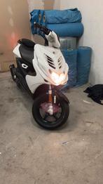 Yamaha aerox, Ophalen, Zo goed als nieuw, Benzine, Aerox