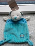 Knuffeldoek beer merk Nicotoy met blauwe neus wangetjes, Ophalen of Verzenden, Nieuw, Beer