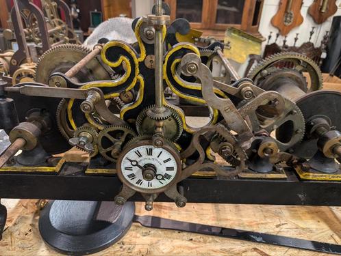 Antieke toren uurwerk. 100 cm breed, Antiek en Kunst, Antiek | Klokken, Ophalen