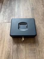 Metalen geldkist met slot en sleutel, Verzamelen, Spaarpotten, Ophalen of Verzenden