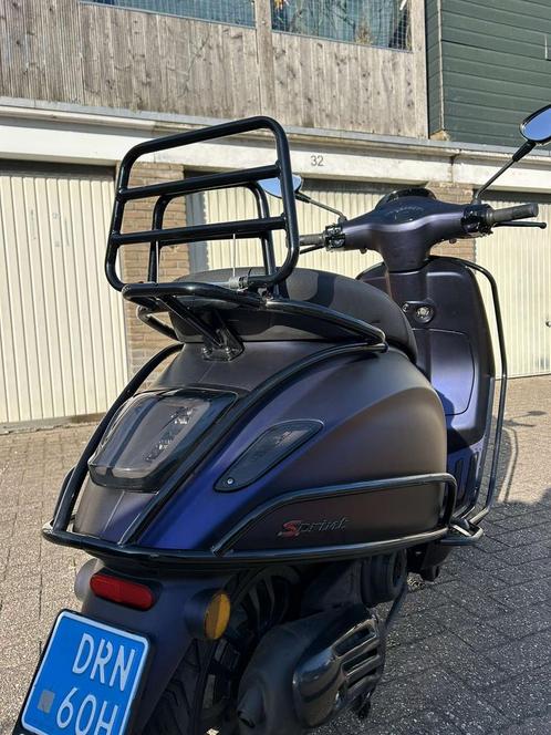 Vespa Sprint S Custom Galaxy paars, Fietsen en Brommers, Scooters | Vespa, Gebruikt, Vespa S, Maximaal 25 km/u, Benzine, Ophalen