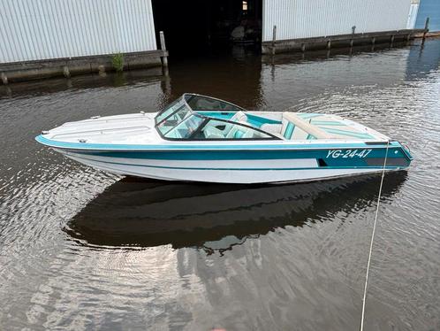 Speedboot invader V6 4.3 mercruiser en trailer, Watersport en Boten, Motorboten en Motorjachten, Gebruikt, Polyester, Tot 6 meter