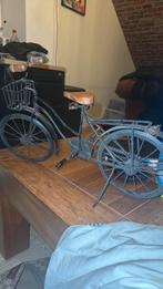 Mini fietsje voor op een kast voor de sier!, Ophalen