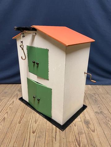 Vintage houten pakhuis kind beschikbaar voor biedingen