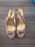 Beige Guess sleehakken (wedges) maat 40 | Echt suède, Kleding | Dames, Schoenen, Guess, Beige, Zo goed als nieuw, Sandalen of Muiltjes