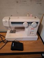 Naaimachine, Hobby en Vrije tijd, Naaimachines en Toebehoren, Ophalen, Zo goed als nieuw, Naaimachine, Overige merken