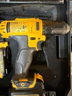 Dewalt accuboormachine en zaklamp, Ophalen of Verzenden, Zo goed als nieuw, 400 tot 600 watt, Boor- en Schroefmachine