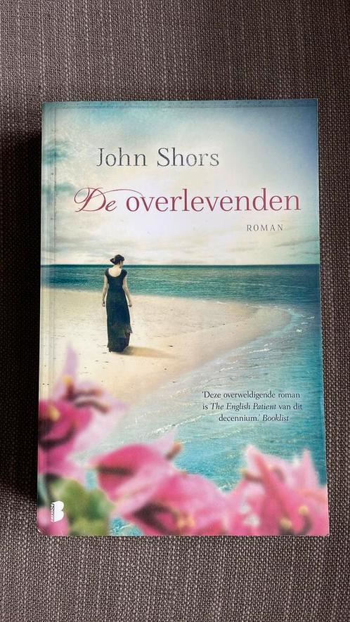 John Shors - De overlevenden, Boeken, Literatuur, Zo goed als nieuw, Nederland, Ophalen of Verzenden