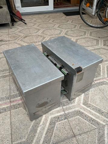 aluminium koffers beschikbaar voor biedingen