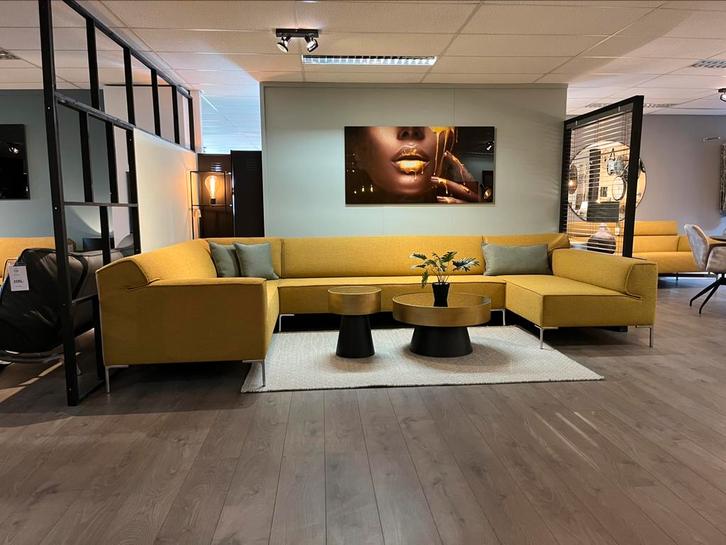 Design on stock Bloq ploegstof Monza, Huis en Inrichting, Banken | Bankstellen, Zo goed als nieuw, Hoekbank, Vierpersoons of meer