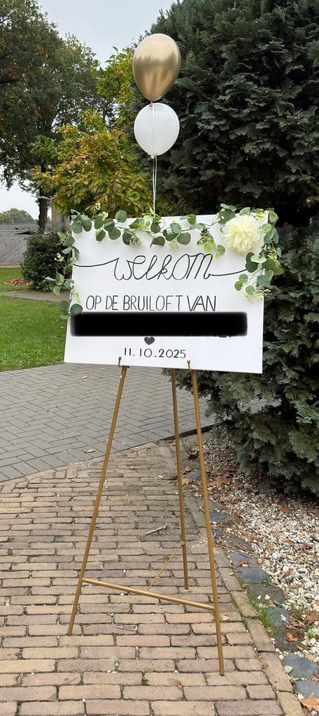 Standaard voor welkomstbord, Hobby en Vrije tijd, Feestartikelen | Verhuur, Zo goed als nieuw, Geboorte of Huwelijk, Ophalen