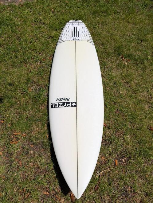 Pyzel Phantom 5'11" - 31 liter + Pyzel fins, Watersport en Boten, Golfsurfen, Gebruikt, Shortboard, Met vinnen, Ophalen