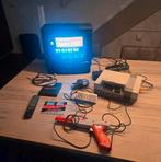 Asian NES console +zapper, controllers, mario, duck hunt, tv, Spelcomputers en Games, Spelcomputers | Nintendo NES, Ophalen, Gebruikt