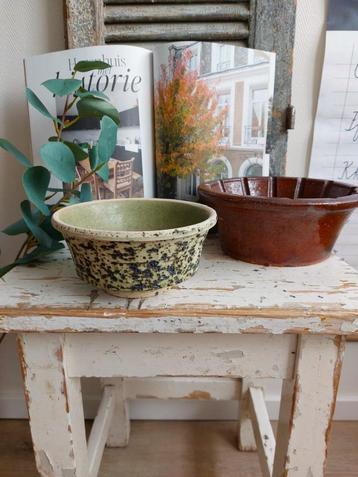 Twee vintage keuken schaaltjes beschikbaar voor biedingen