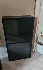 Vitrinekast zwart met glazen deurtje, Ophalen, Zo goed als nieuw, Minder dan 100 cm, 25 tot 50 cm