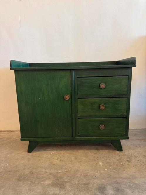 Vintage donkergroene houten commode, Antiek en Kunst, Antiek | Meubels | Kasten, Ophalen