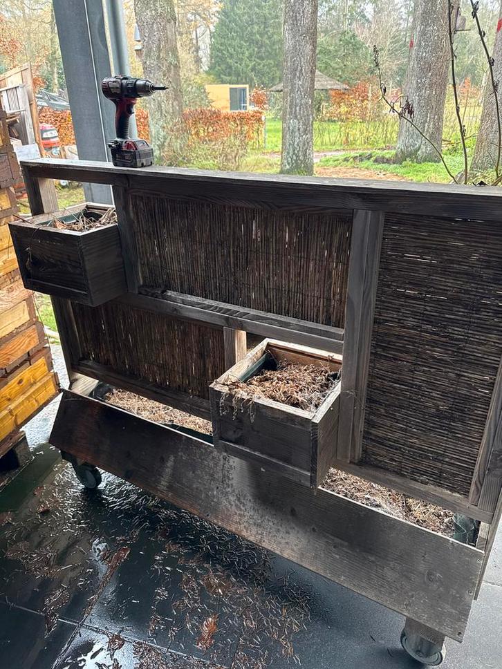 Verrijdbare platenbak met plantenbakken, Tuin en Terras, Bloembakken en Plantenbakken, Gebruikt, Hout, Binnen, 60 cm of meer, 100 cm of meer