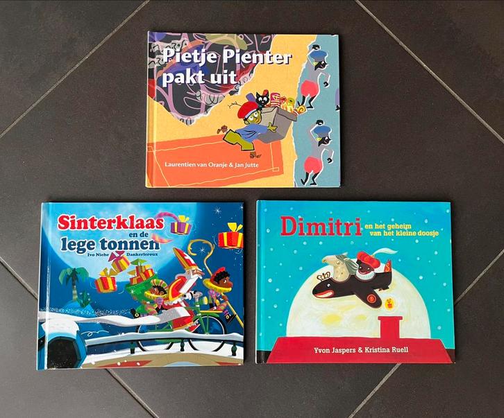 Sinterklaas en (zwarte) Piet set van 3 boekjes, Diversen, Sinterklaas, Zo goed als nieuw, Ophalen of Verzenden