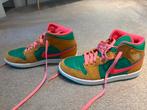 Nike Jordan mid  Sneakers mt. 40, Ophalen of Verzenden, Zo goed als nieuw, Groen, Sneakers of Gympen