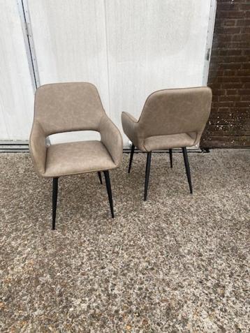 2 stuks kunstleder taupe horeca restaurant stoelen NIEUW beschikbaar voor biedingen