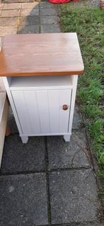 nachtkastje, kastje, Gebruikt, Minder dan 45 cm, Hout, 55 tot 70 cm