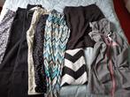 2 zakken 2e hands kleding / schoenen / tasjes, Ophalen, Gebruikt
