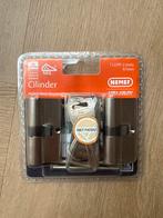 2x Nieuwe Nemef Cilinderslot in Verpakking, Doe-het-zelf en Verbouw, Hang- en Sluitwerk, Ophalen of Verzenden, Nieuw, Overige materialen
