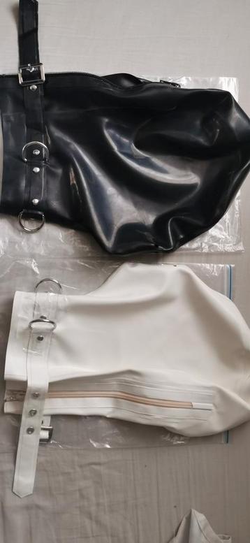 Latex maskers Maat M uniek design beschikbaar voor biedingen