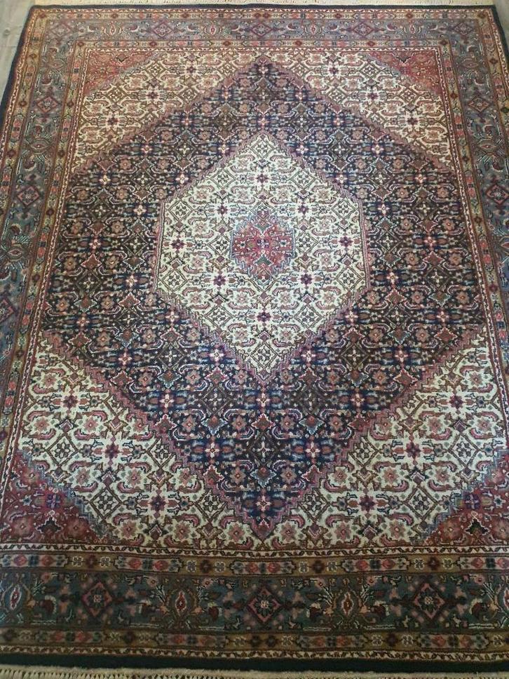 Fijn Handgeknoopt perzisch tapijt 246 x 200 CM..MOUD.., Huis en Inrichting, Stoffering | Tapijten en Kleden, Zo goed als nieuw